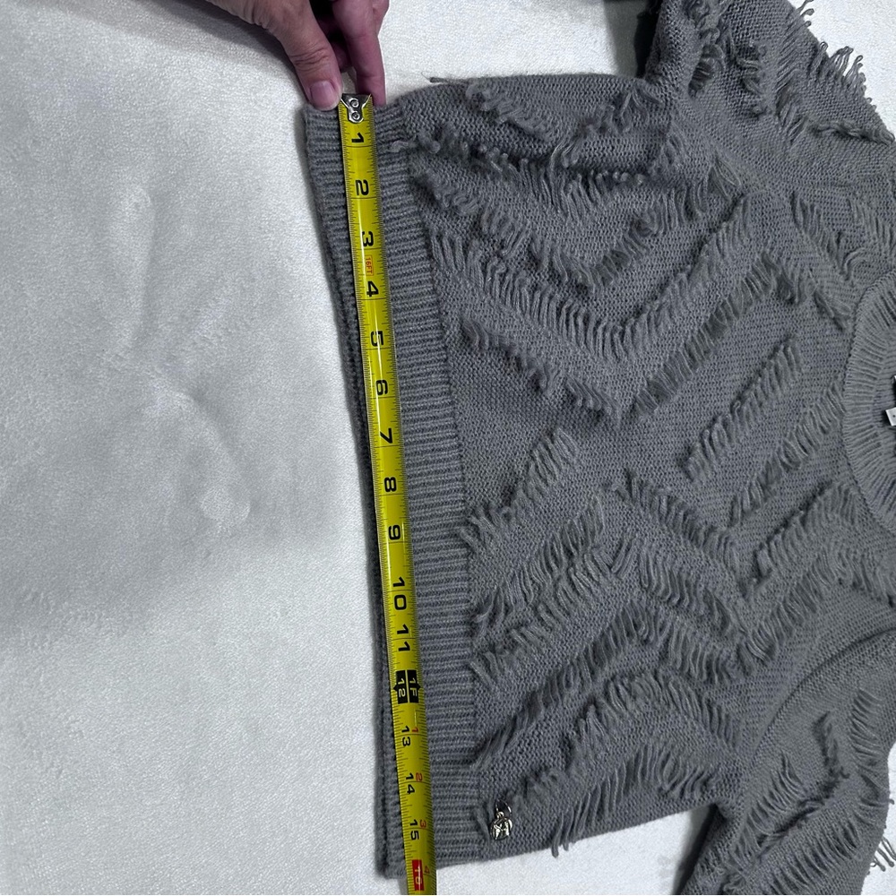 Milly Cropped Fringe Looped Gray Knit Sweater‎ Small - Picture 11 of 11